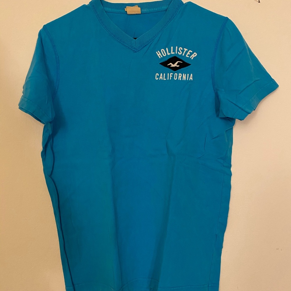 NWOT Hollister Vneck